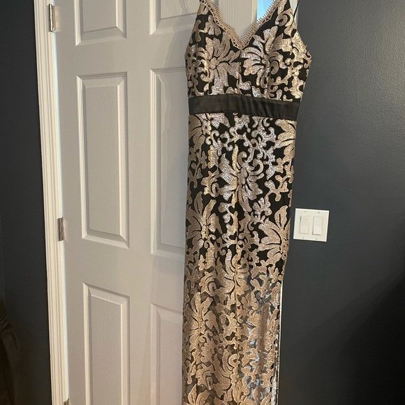 VENUS | Dresses | Beautiful Formal Black And Gold Dress Venus Brand |  Poshmark